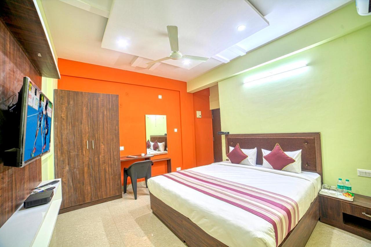 Redkey Inn Hotel Near Bangalore Airport Airport Pickup & Drop Available 24X7 Yelahanka Buitenkant foto