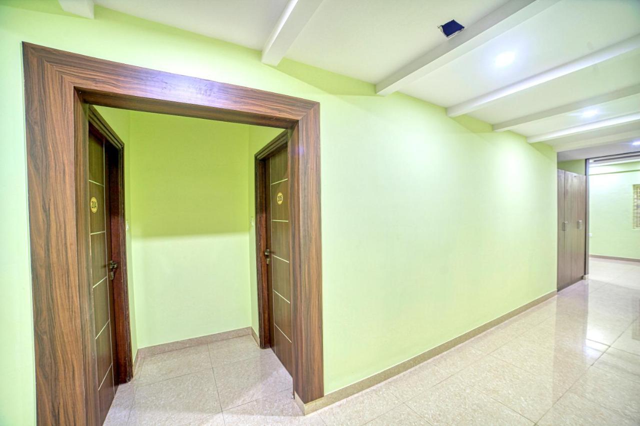 Redkey Inn Hotel Near Bangalore Airport Airport Pickup & Drop Available 24X7 Yelahanka Buitenkant foto