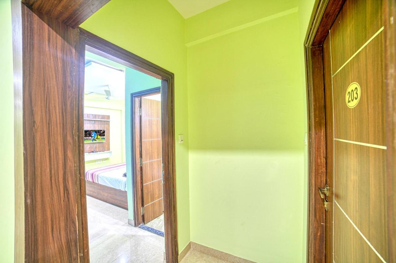 Redkey Inn Hotel Near Bangalore Airport Airport Pickup & Drop Available 24X7 Yelahanka Buitenkant foto