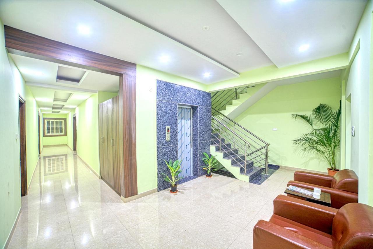 Redkey Inn Hotel Near Bangalore Airport Airport Pickup & Drop Available 24X7 Yelahanka Buitenkant foto