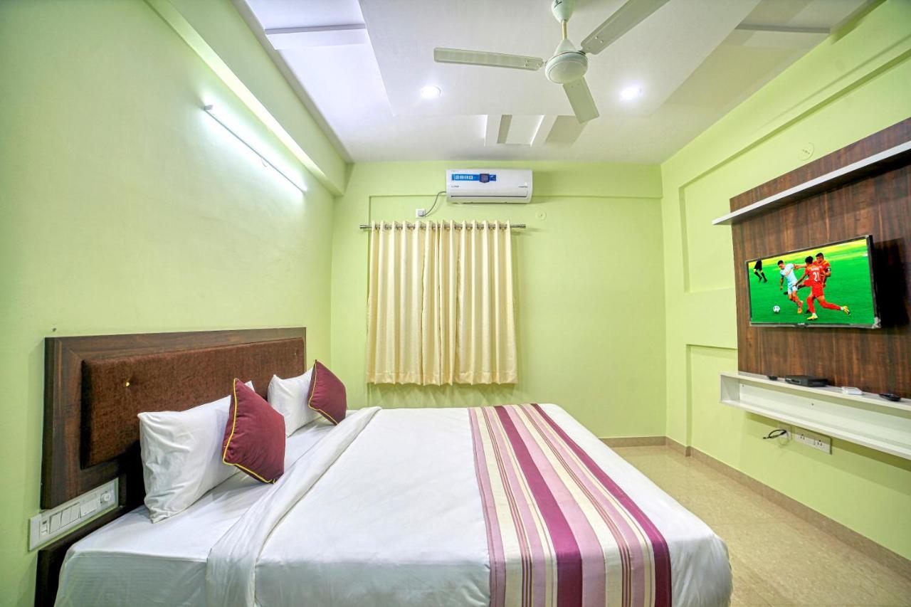 Redkey Inn Hotel Near Bangalore Airport Airport Pickup & Drop Available 24X7 Yelahanka Buitenkant foto