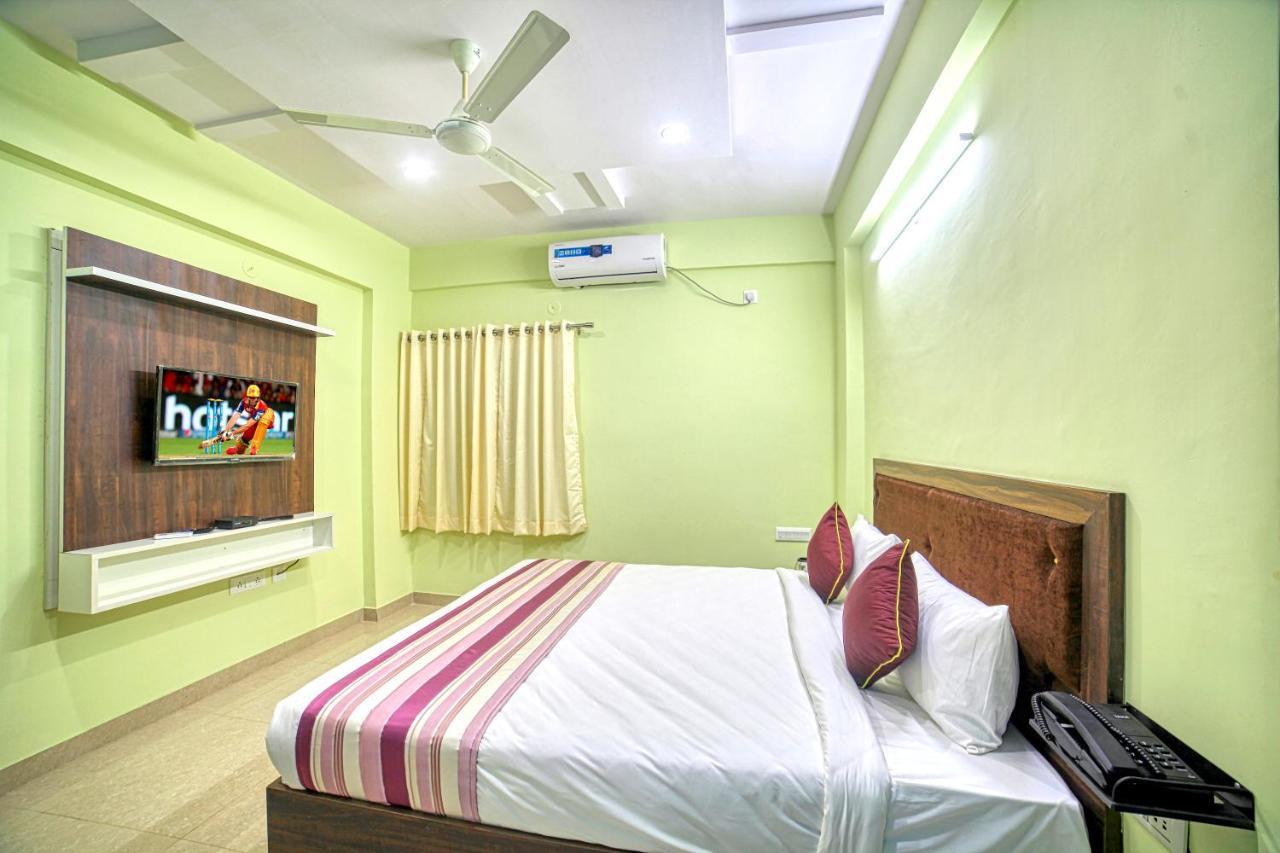 Redkey Inn Hotel Near Bangalore Airport Airport Pickup & Drop Available 24X7 Yelahanka Buitenkant foto