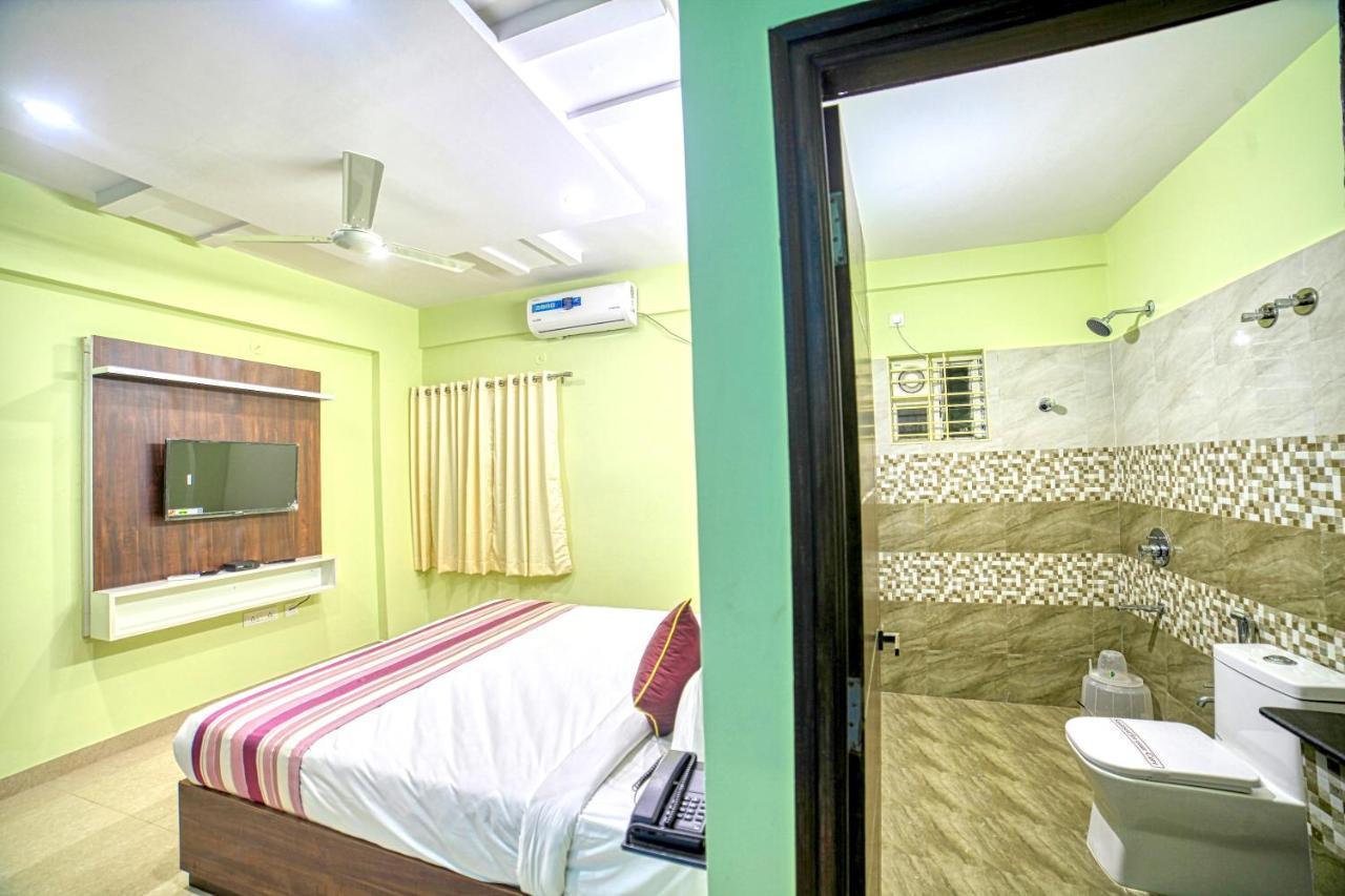 Redkey Inn Hotel Near Bangalore Airport Airport Pickup & Drop Available 24X7 Yelahanka Buitenkant foto