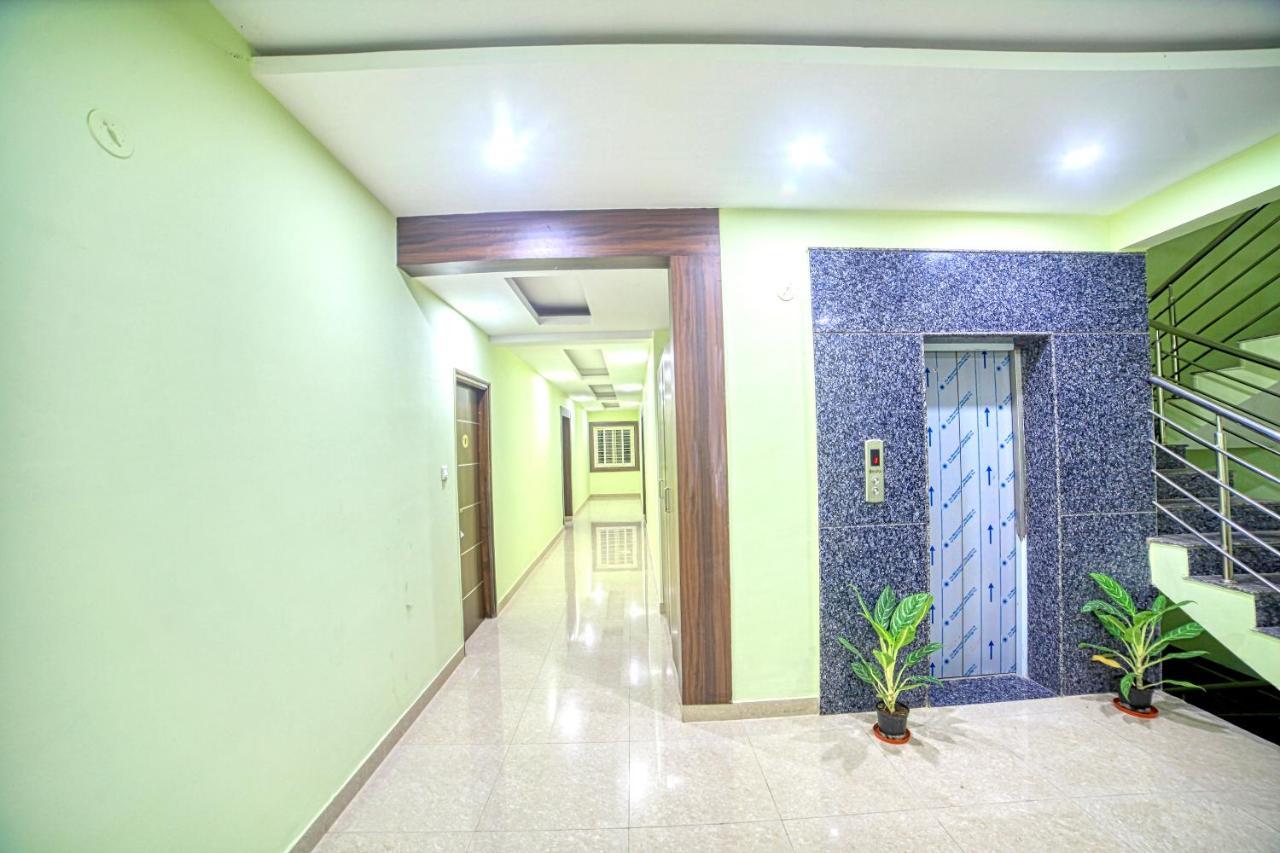 Redkey Inn Hotel Near Bangalore Airport Airport Pickup & Drop Available 24X7 Yelahanka Buitenkant foto