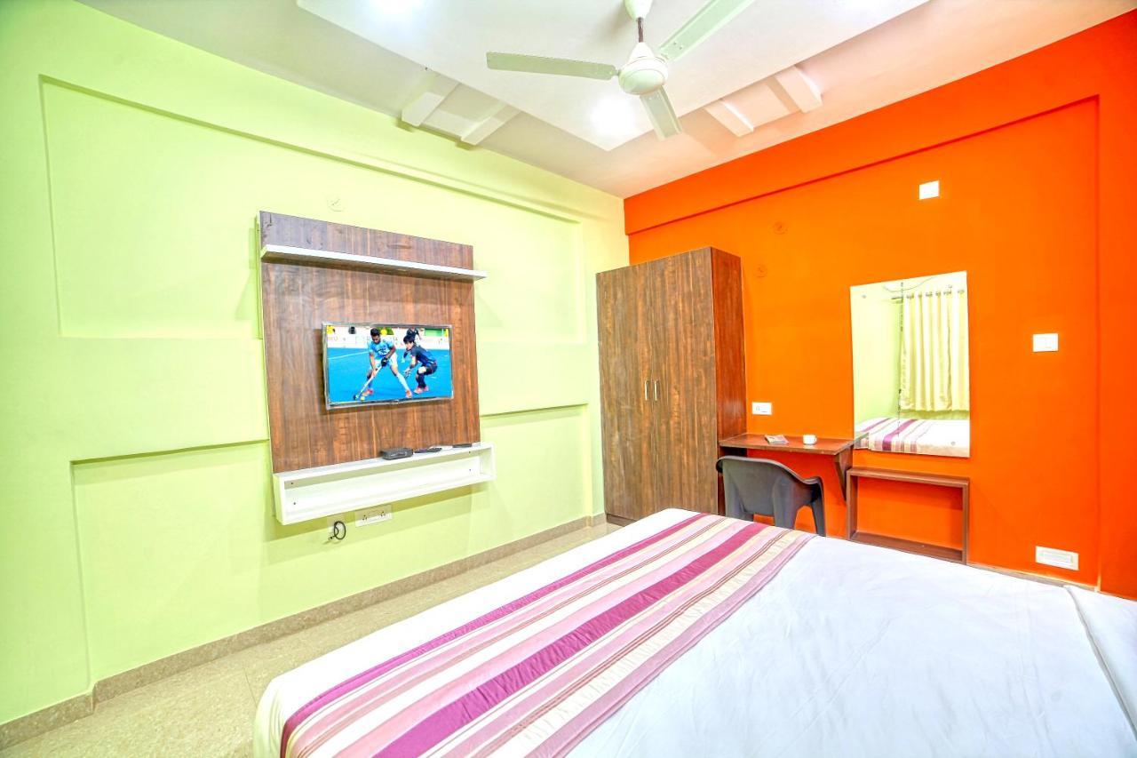 Redkey Inn Hotel Near Bangalore Airport Airport Pickup & Drop Available 24X7 Yelahanka Buitenkant foto